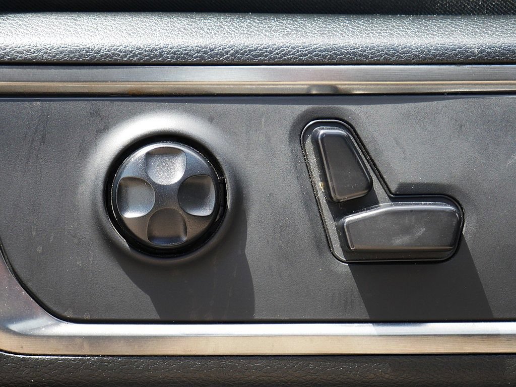 Used 2019 RAM 1500 Limited AWD/4WD image 65