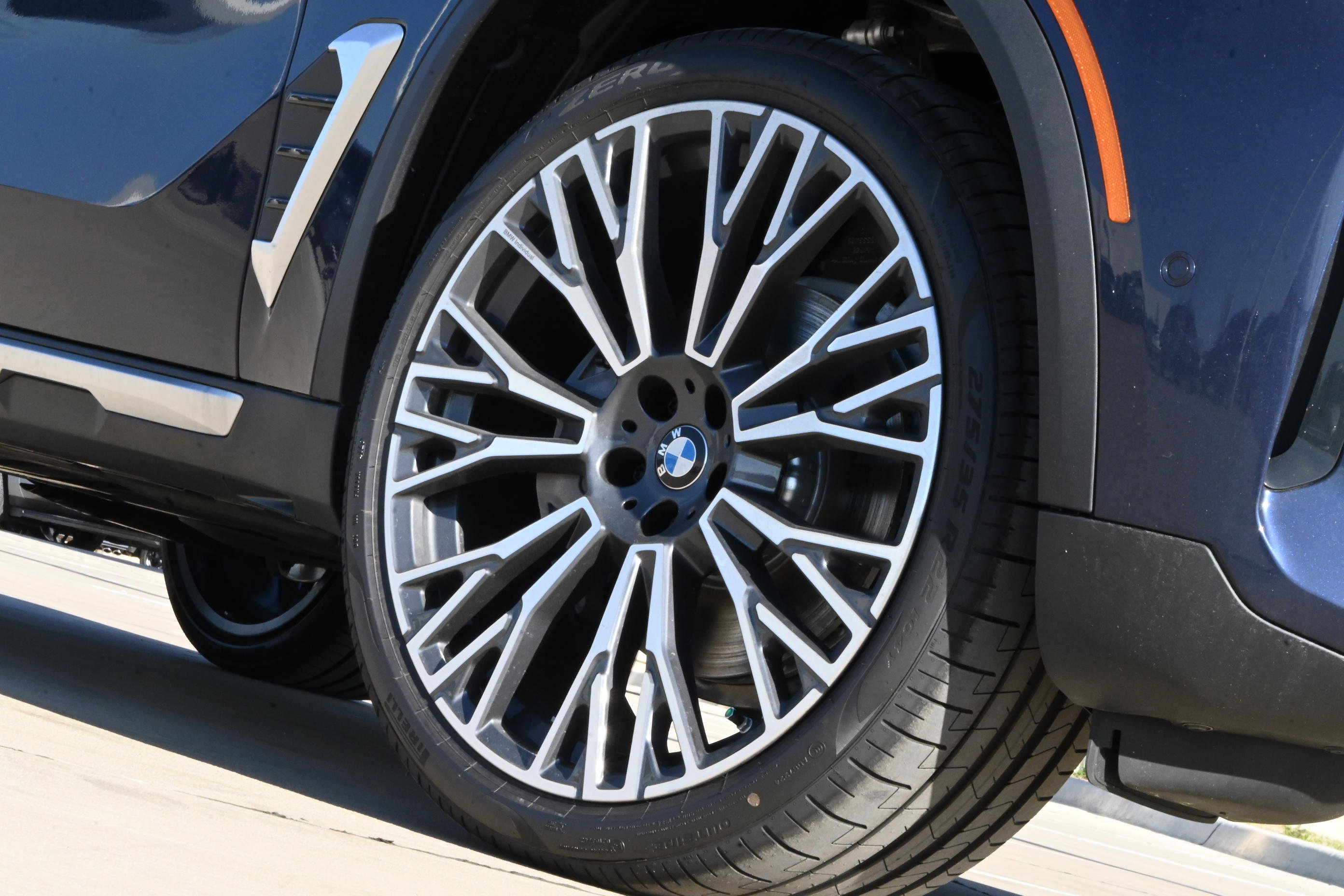 New 2026 BMW X5 xDrive40i AWD/4WD image 8