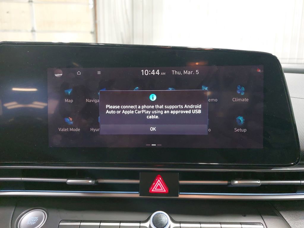 Certified 2025 Hyundai Elantra SEL image 22