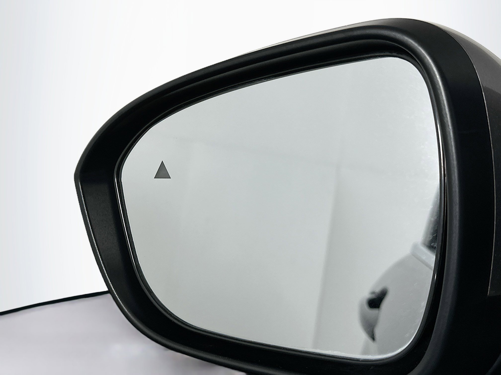 Used 2023 Mitsubishi Outlander SE image 16