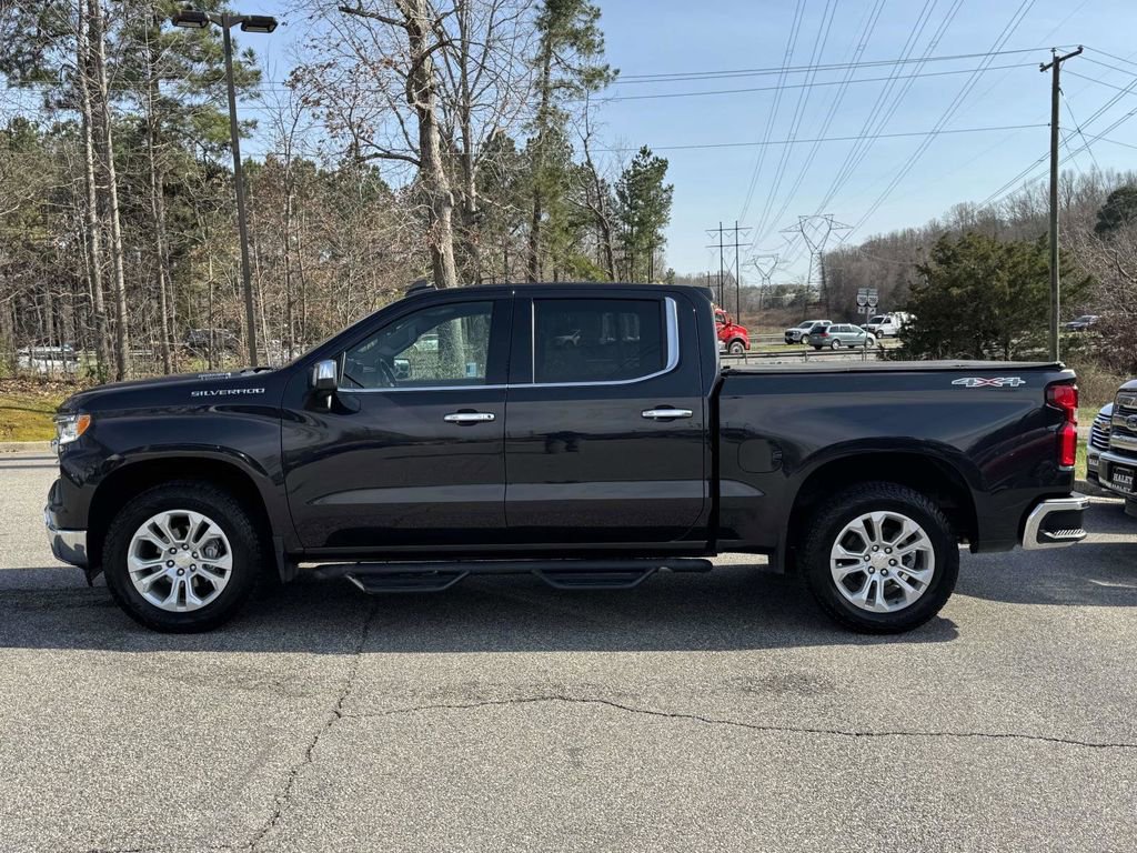 Used 2022 Chevrolet Silverado 1500 LTZ AWD/4WD image 24