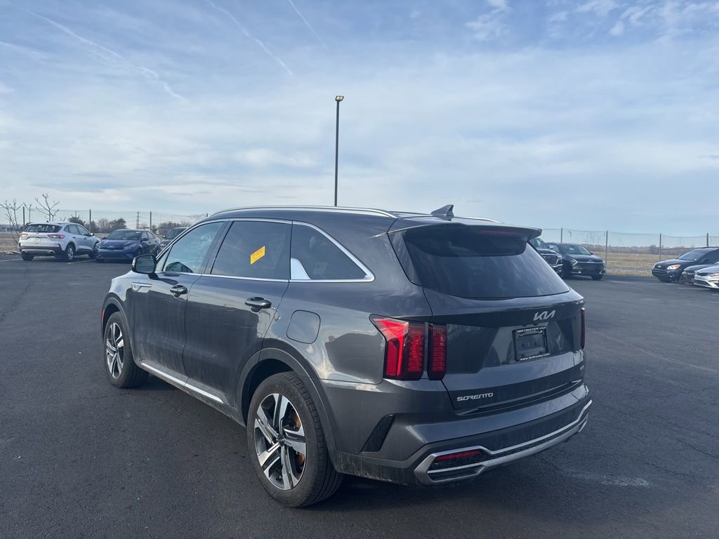 Certified 2023 Kia Sorento EX image 5