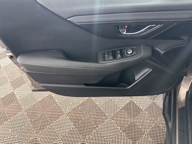 Used 2024 Subaru Outback Premium image 18