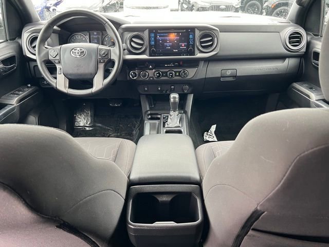 Used 2017 Toyota Tacoma TRD Off-Road w/ Tow Package (A/T) image 9