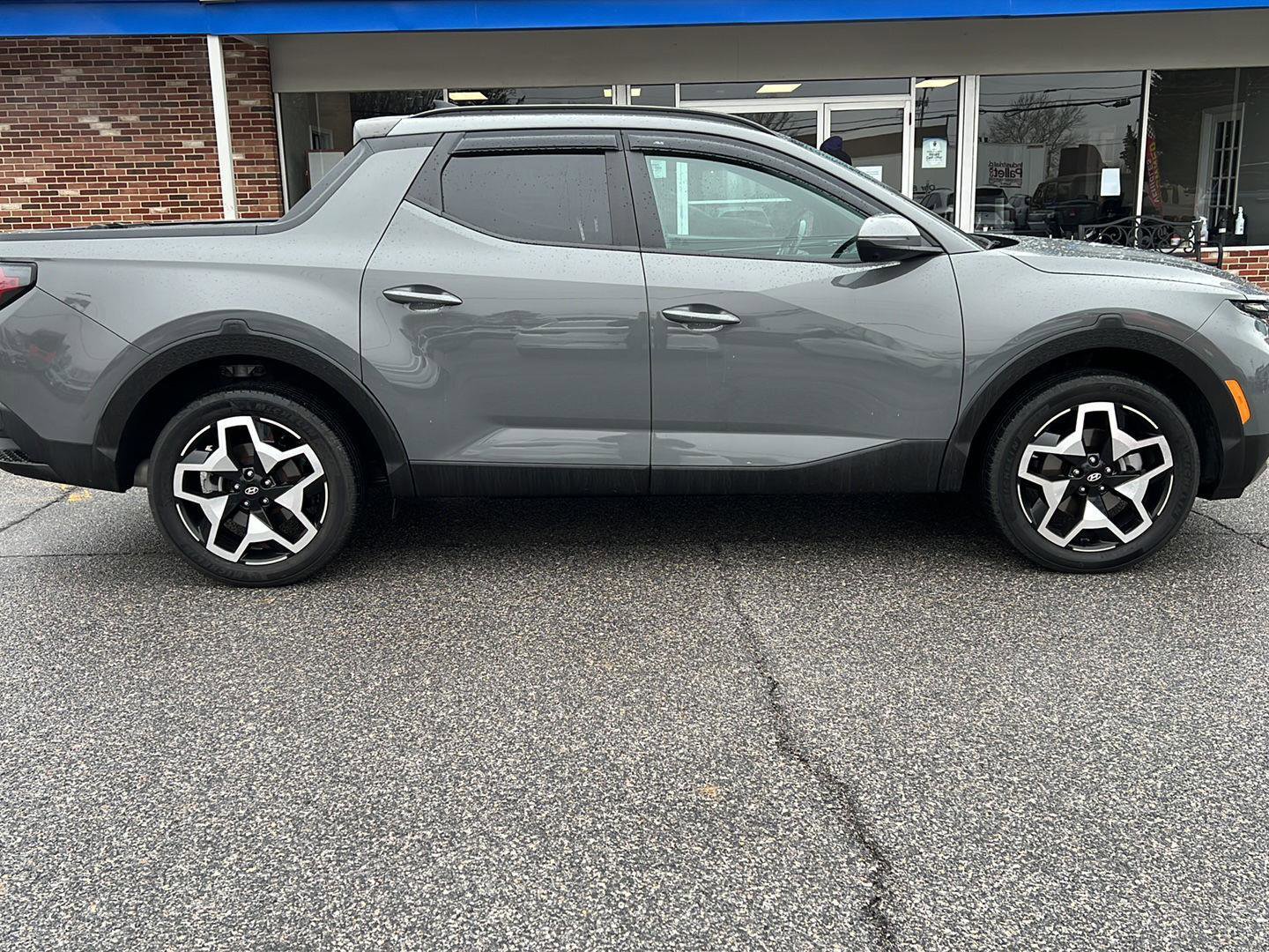 Certified 2023 Hyundai Santa Cruz Limited image 6