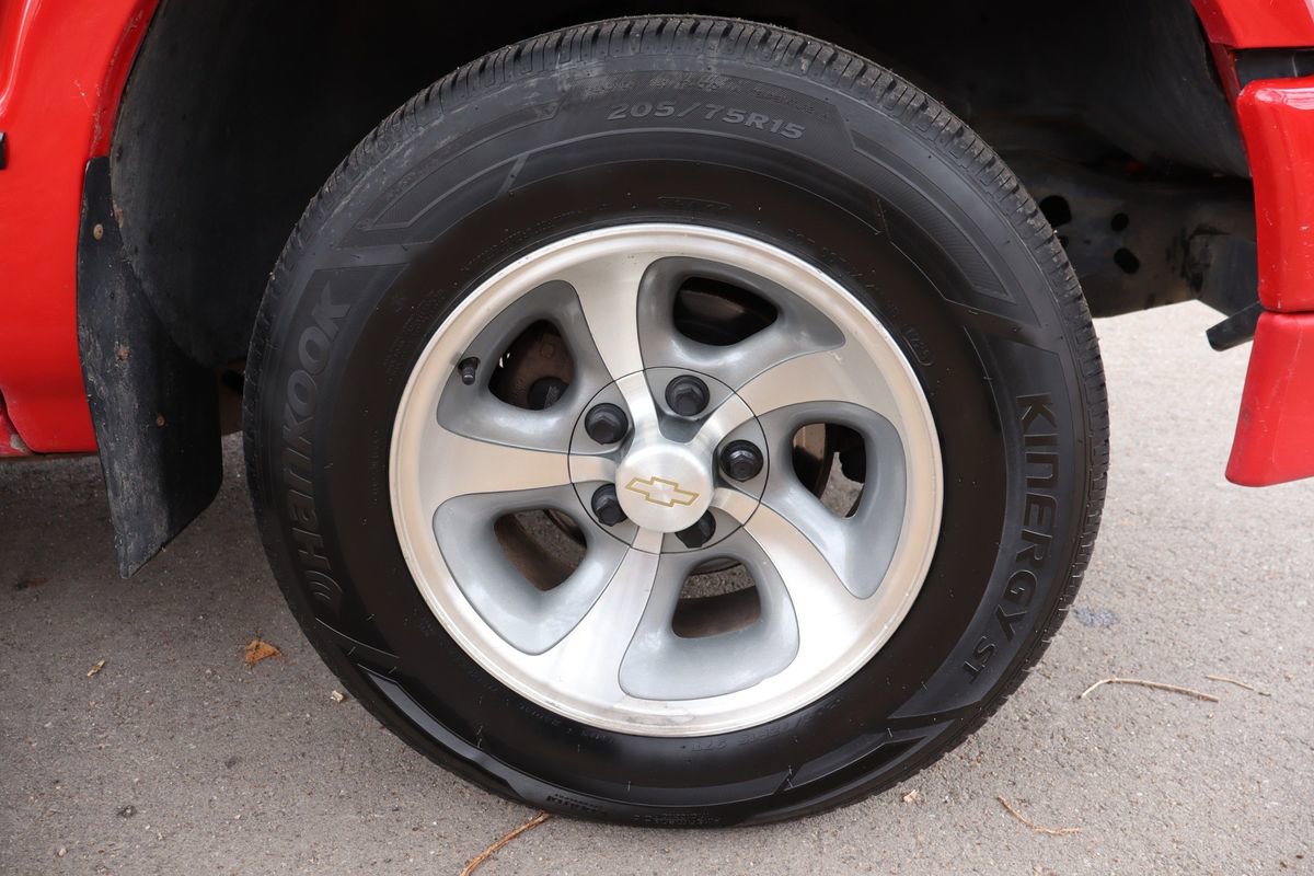 Used 2000 Chevrolet S10 Pickup LS w/ Preferred Equipment Group RWD image 33