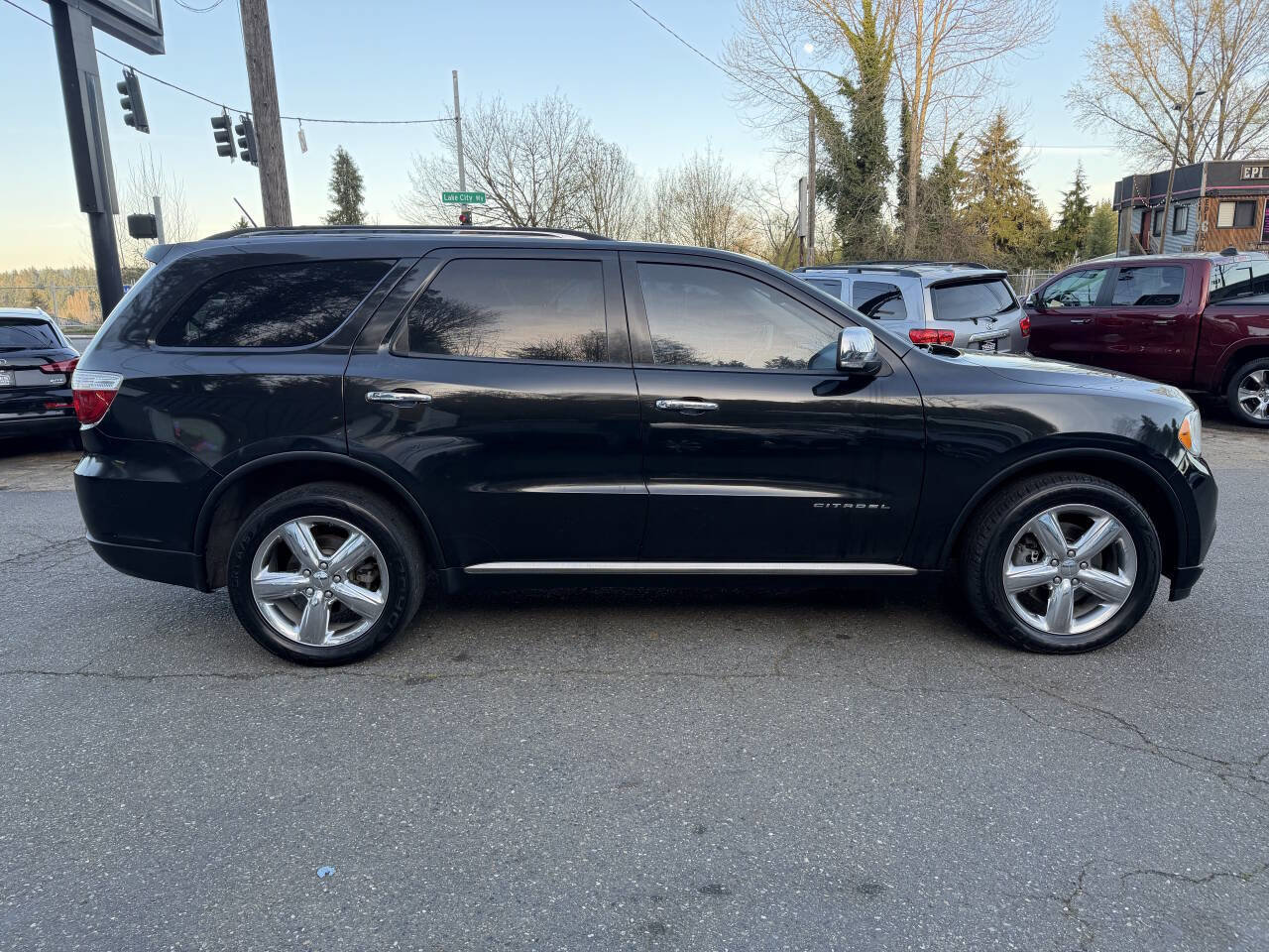 Used 2011 Dodge Durango Citadel image 6