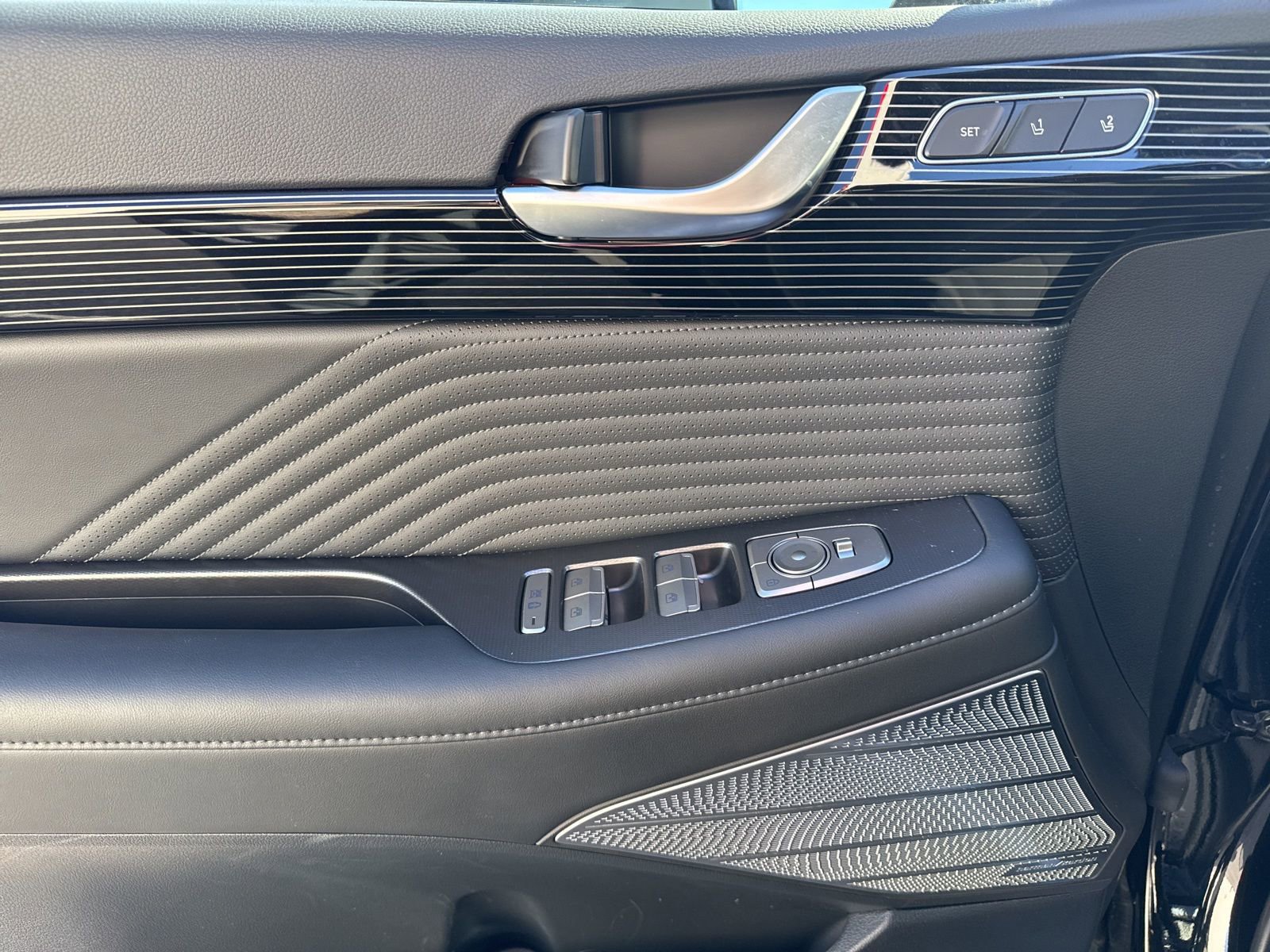 Used 2025 Hyundai Palisade Calligraphy image 22