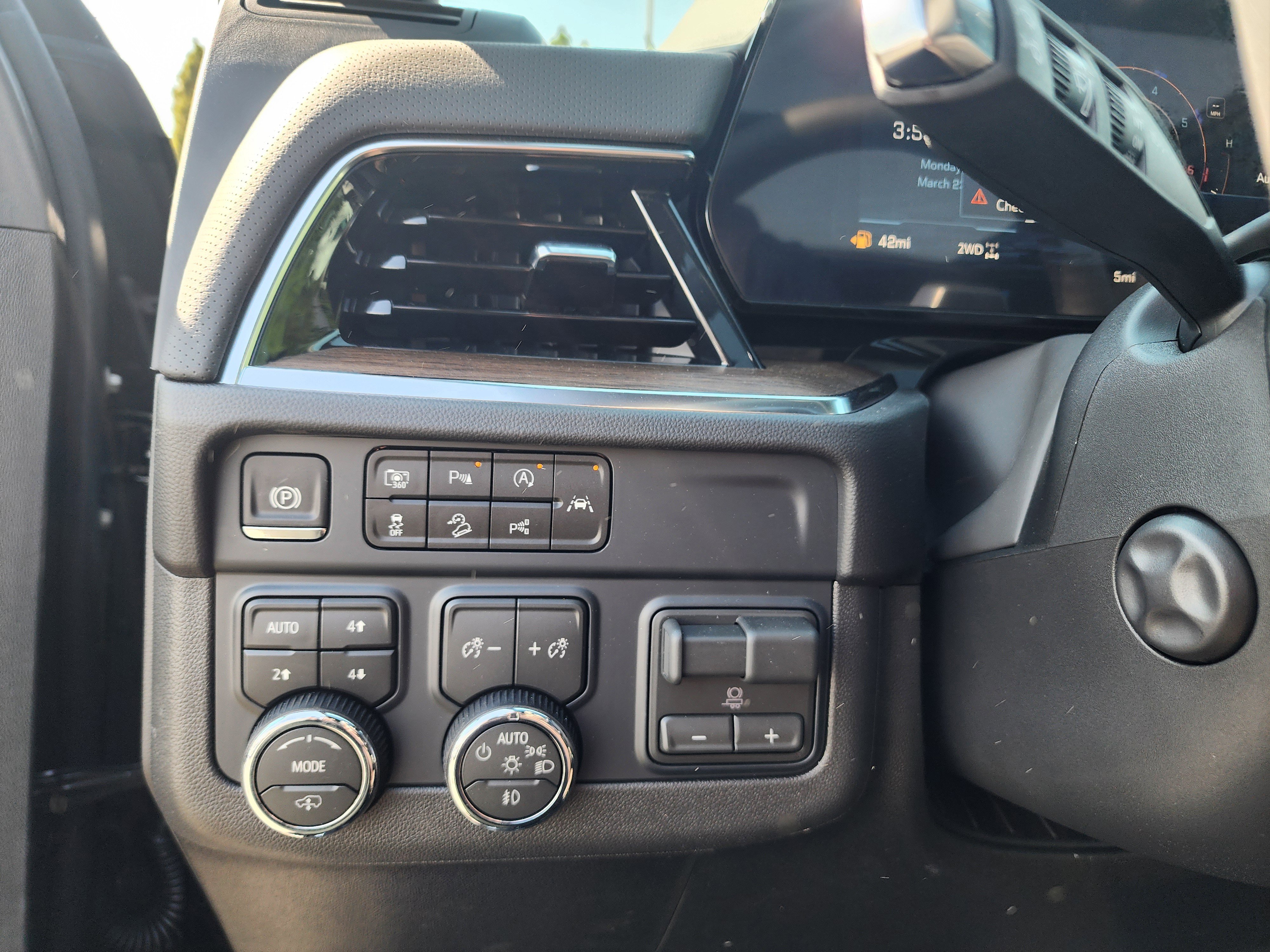 New 2026 Chevrolet Suburban High Country image 29
