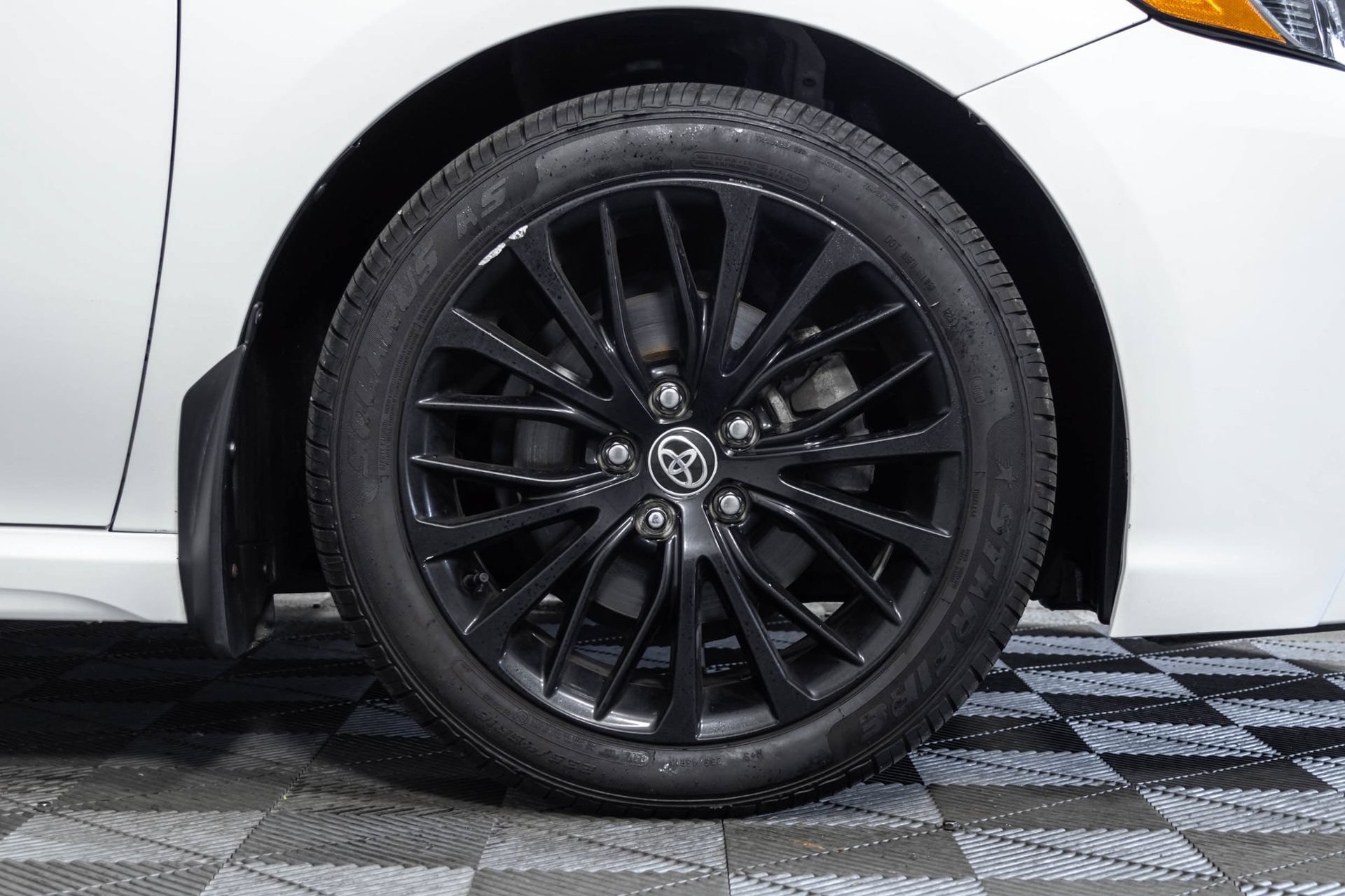 Used 2020 Toyota Camry SE AWD/4WD image 42