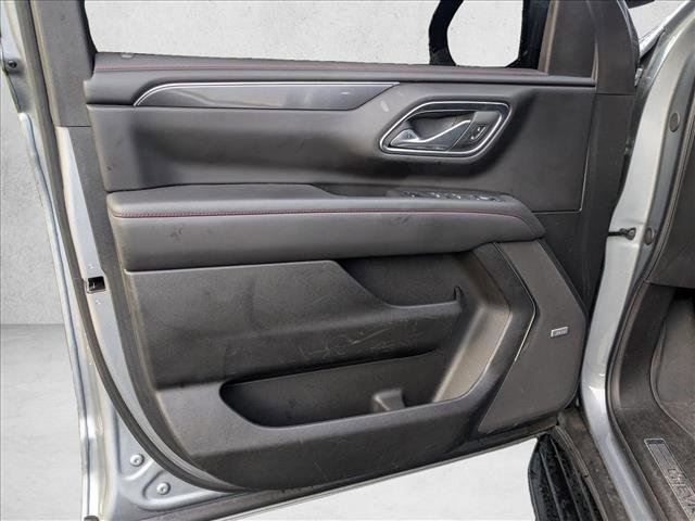 Used 2024 Chevrolet Suburban RST w/ Luxury Package RWD image 12