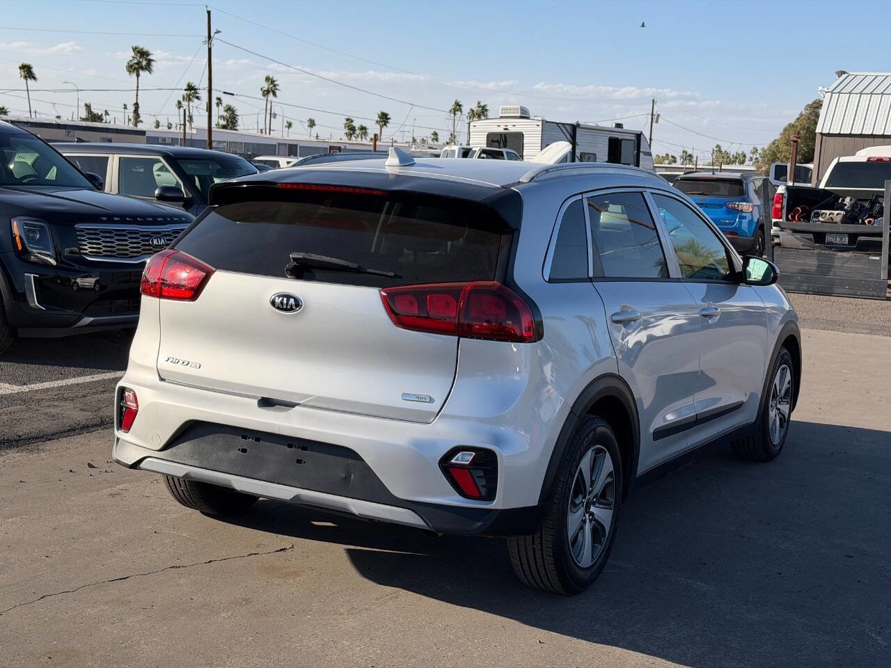 Used 2020 Kia Niro LX image 10