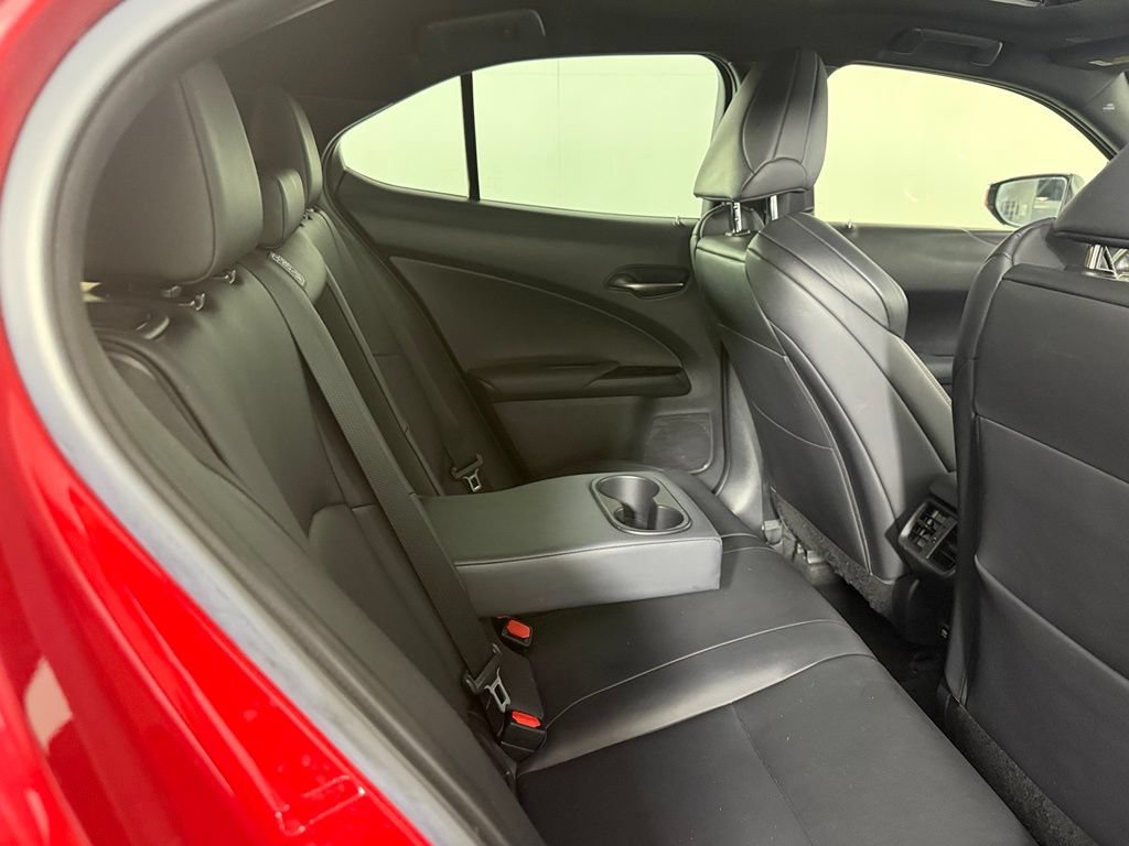 Used 2019 Lexus UX 200 F Sport FWD image 28