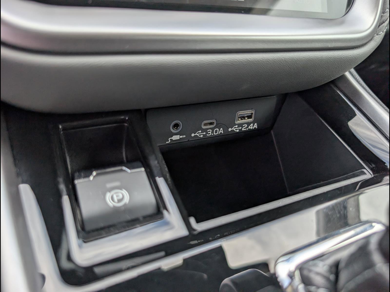 Used 2025 Subaru Outback Onyx Edition image 14