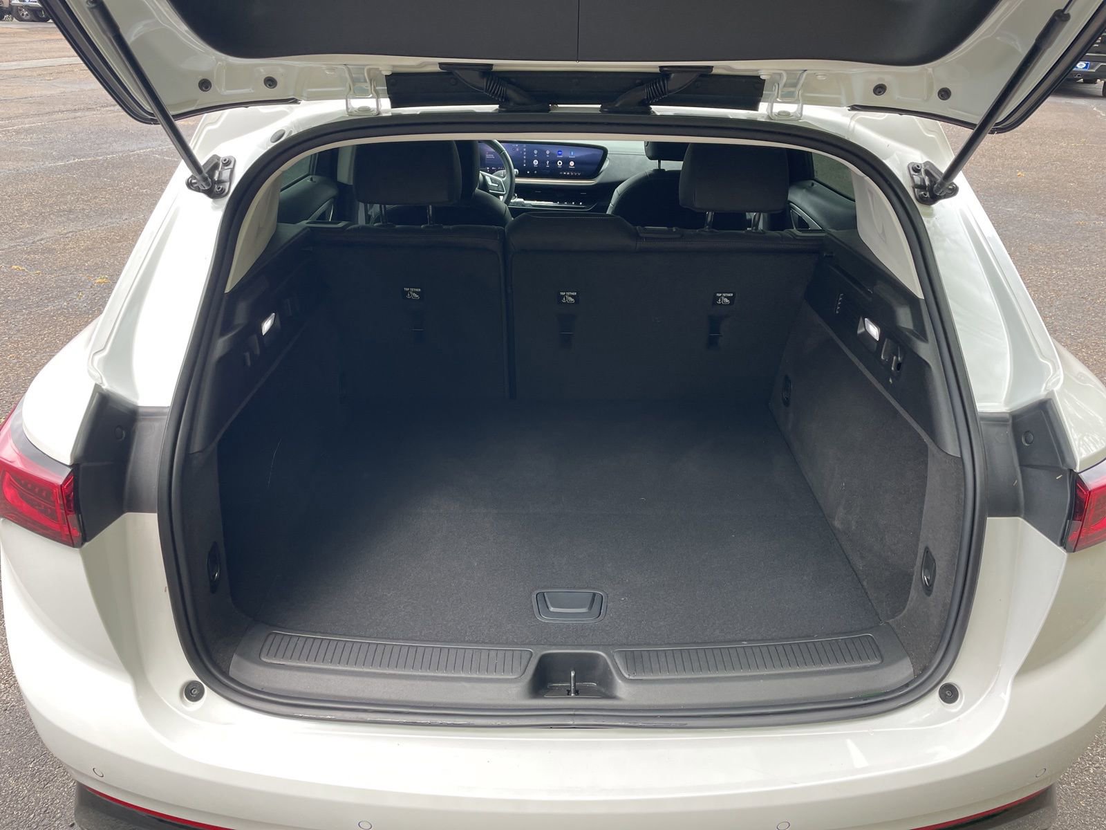 Used 2024 Buick Envision Sport Touring image 32