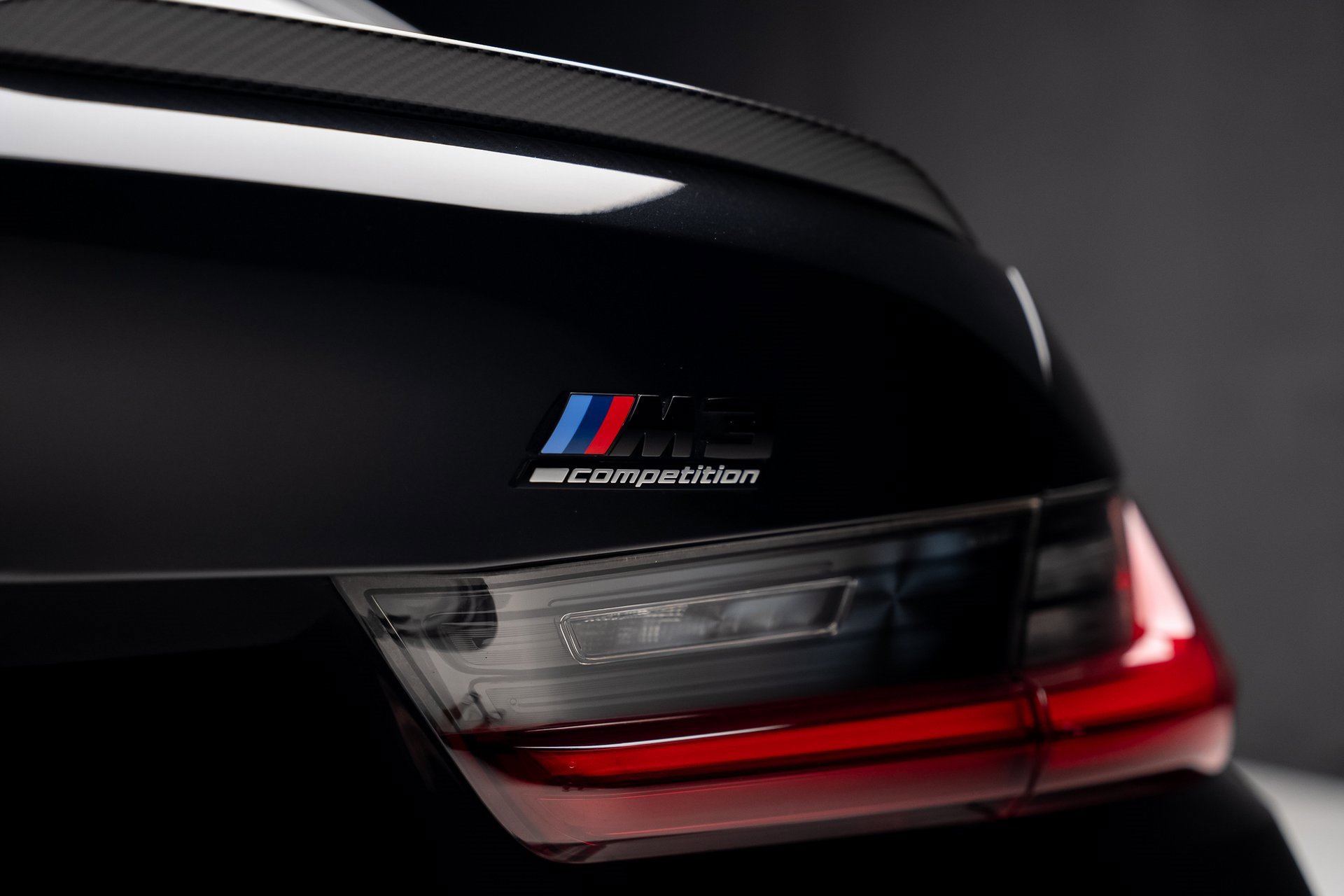 Used 2022 BMW M3 Competition w/ M Carbon Exterior Package image 31