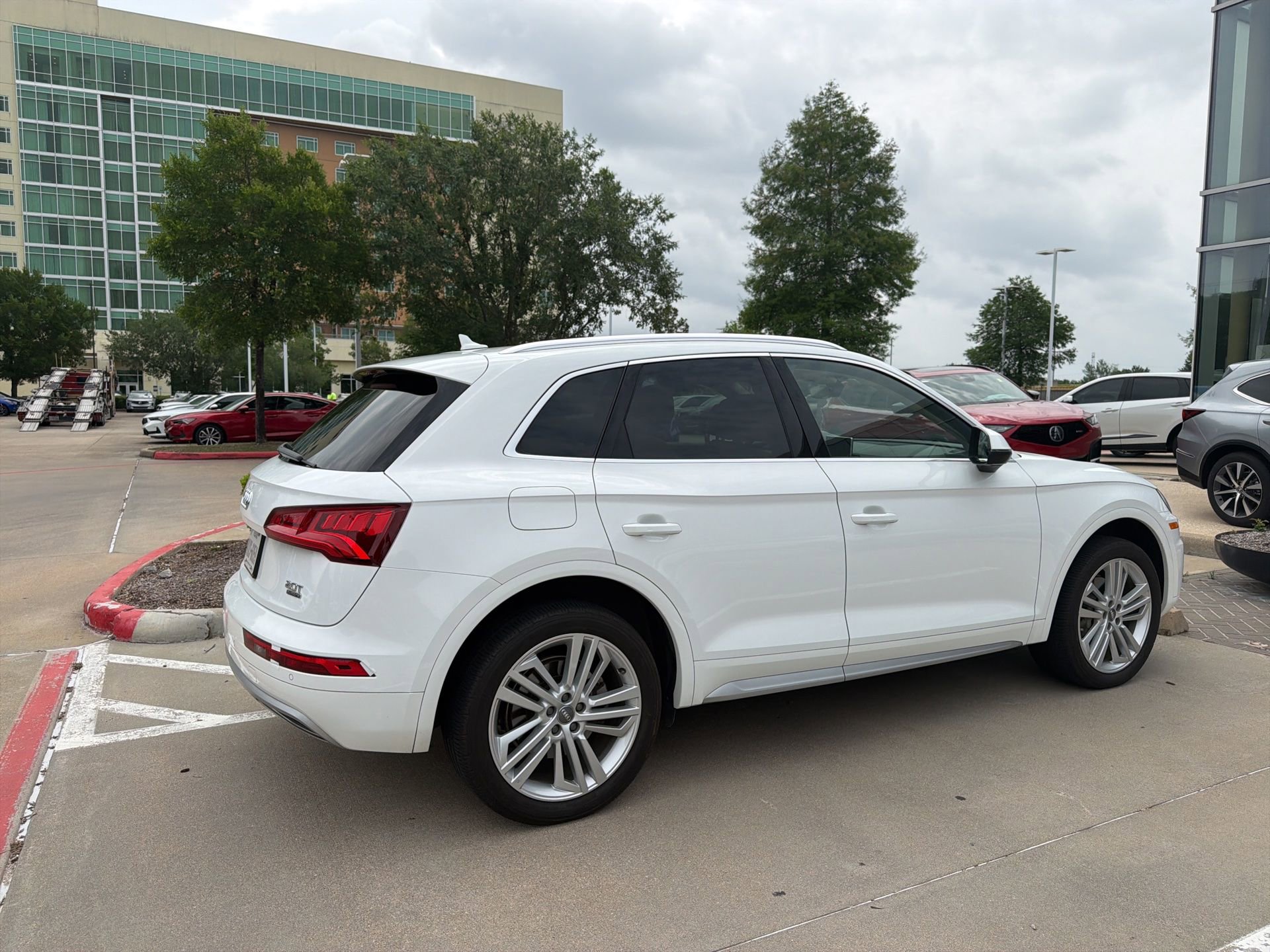 Used 2018 Audi Q5 2.0T Premium Plus AWD/4WD image 5