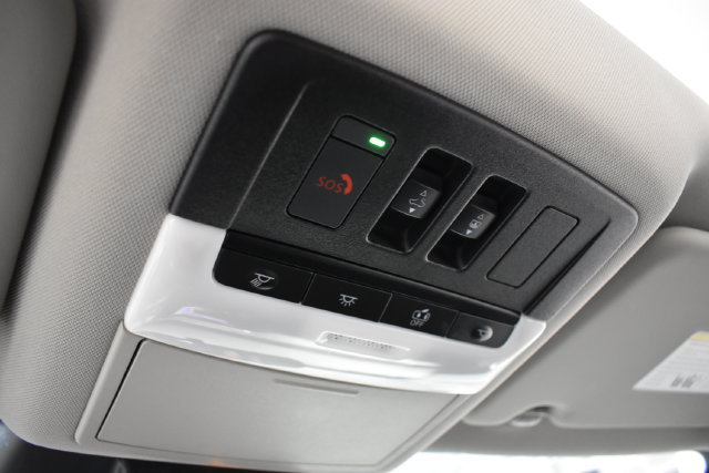 Used 2022 Nissan Rogue SV w/ SV Premium Package AWD/4WD image 36