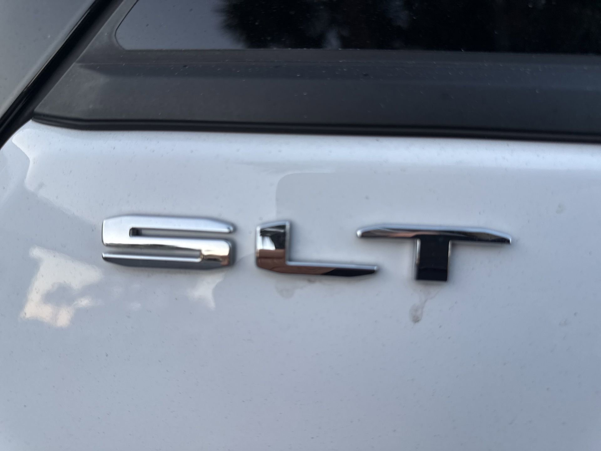 Used 2024 GMC Terrain SLT image 4