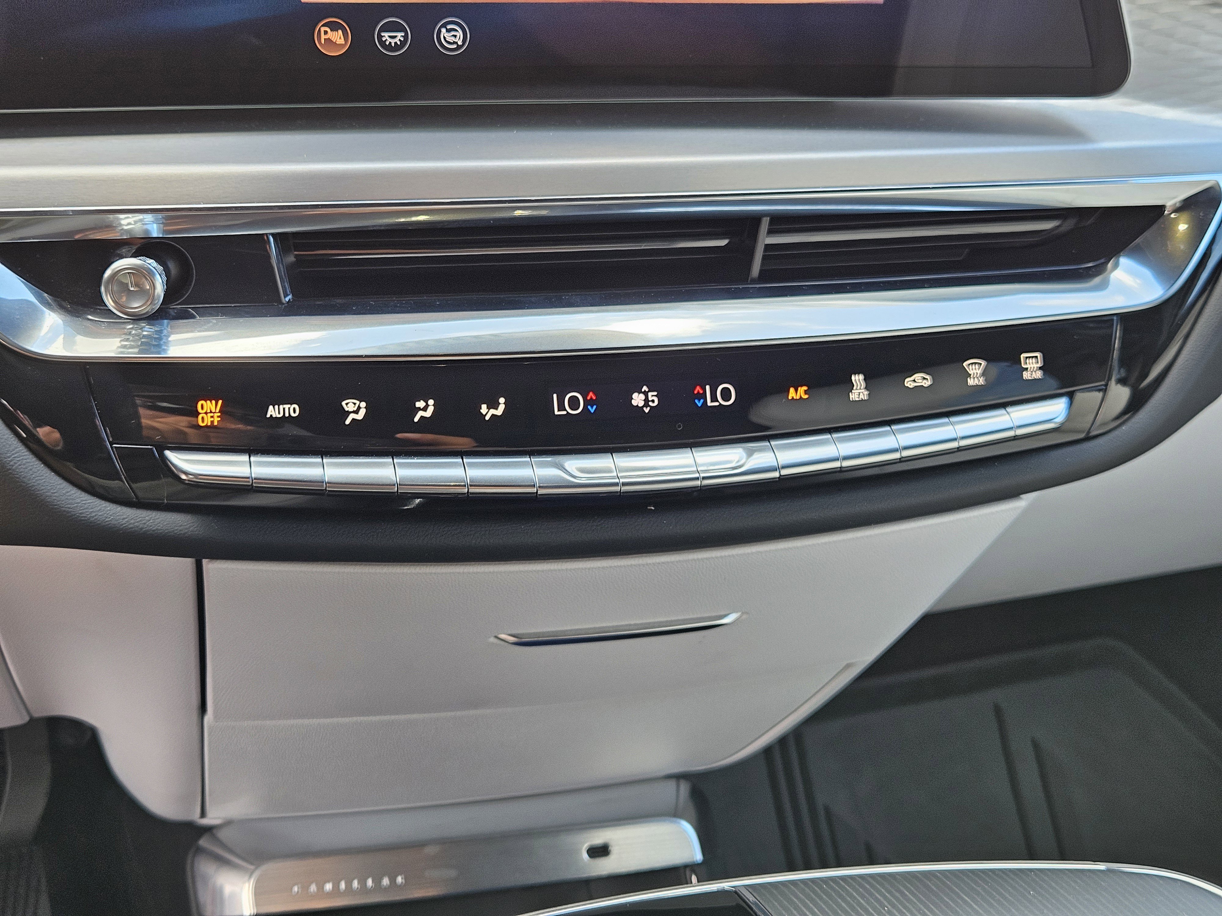 New 2025 Cadillac Lyriq Sport image 28