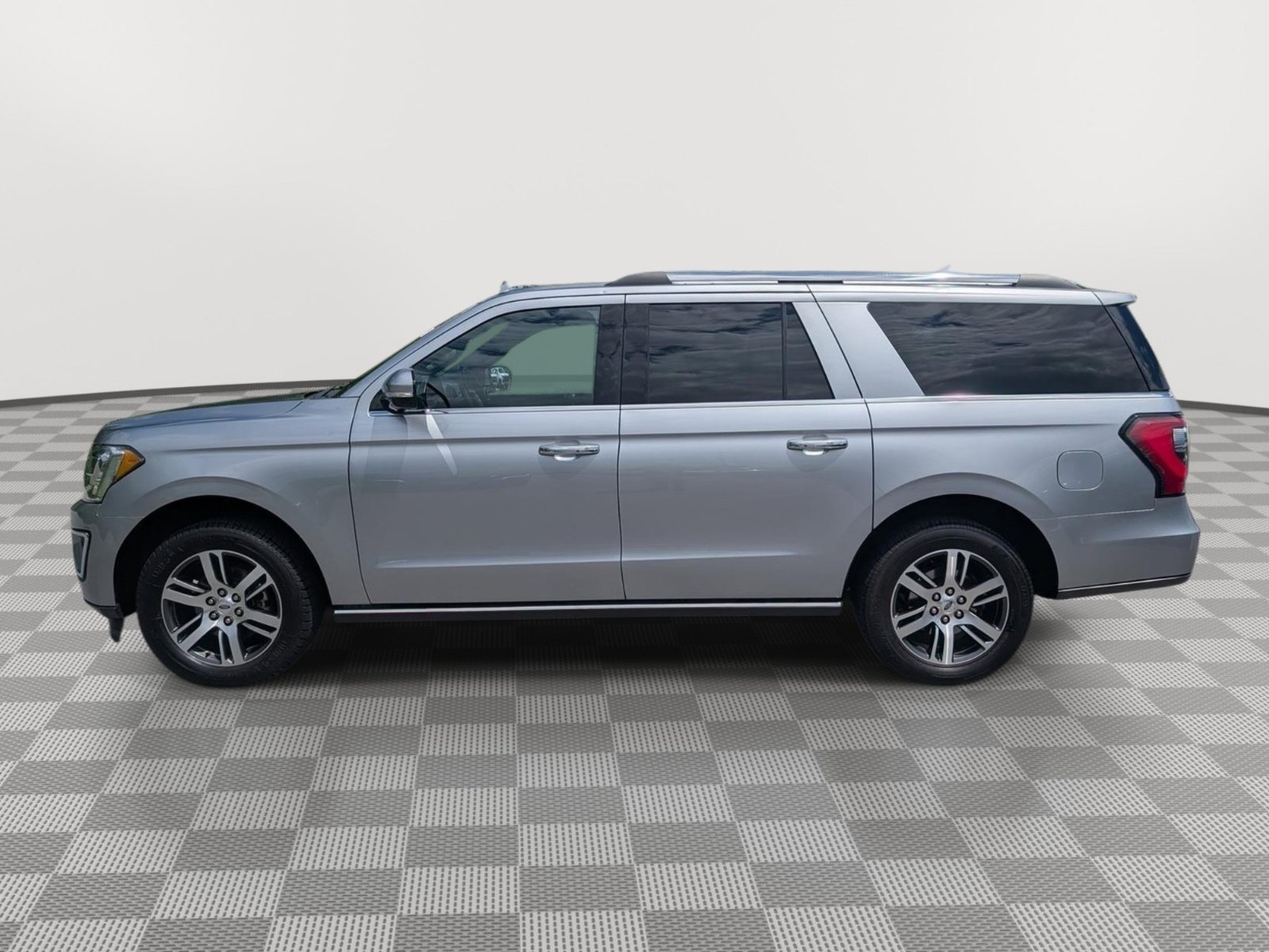 Used 2021 Ford Expedition Max Limited AWD/4WD image 2