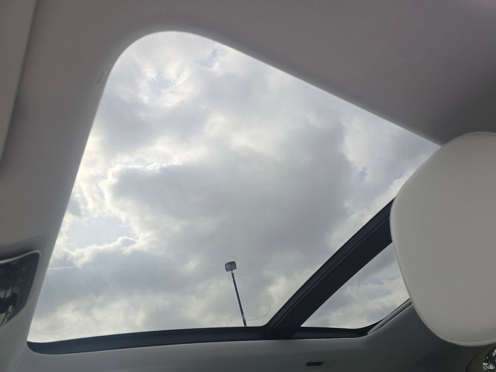 New 2026 Mercedes-Benz EQE 320 4MATIC SUV image 3