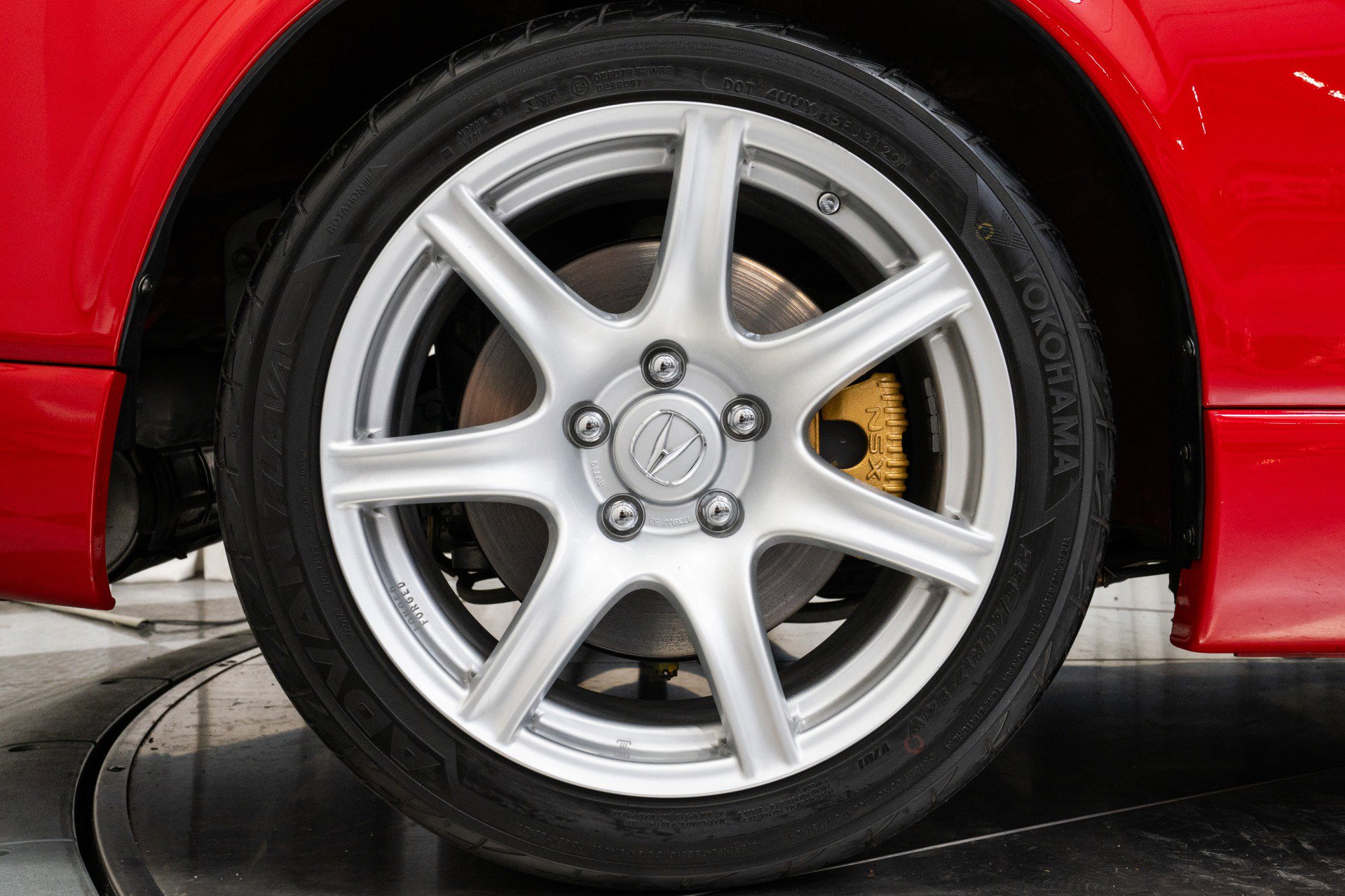 Used 2005 Acura NSX T RWD image 11