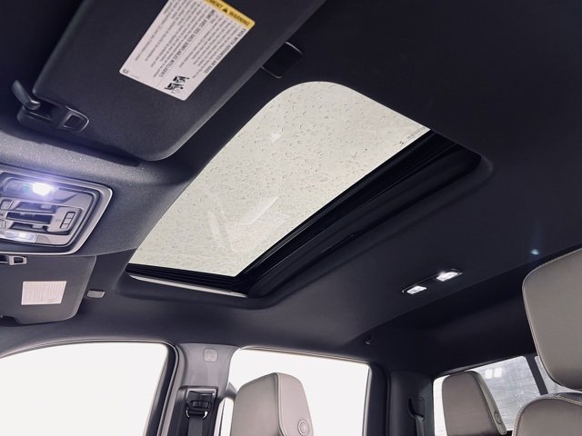 Used 2023 Chevrolet Silverado 1500 ZR2 w/ Technology Package image 35