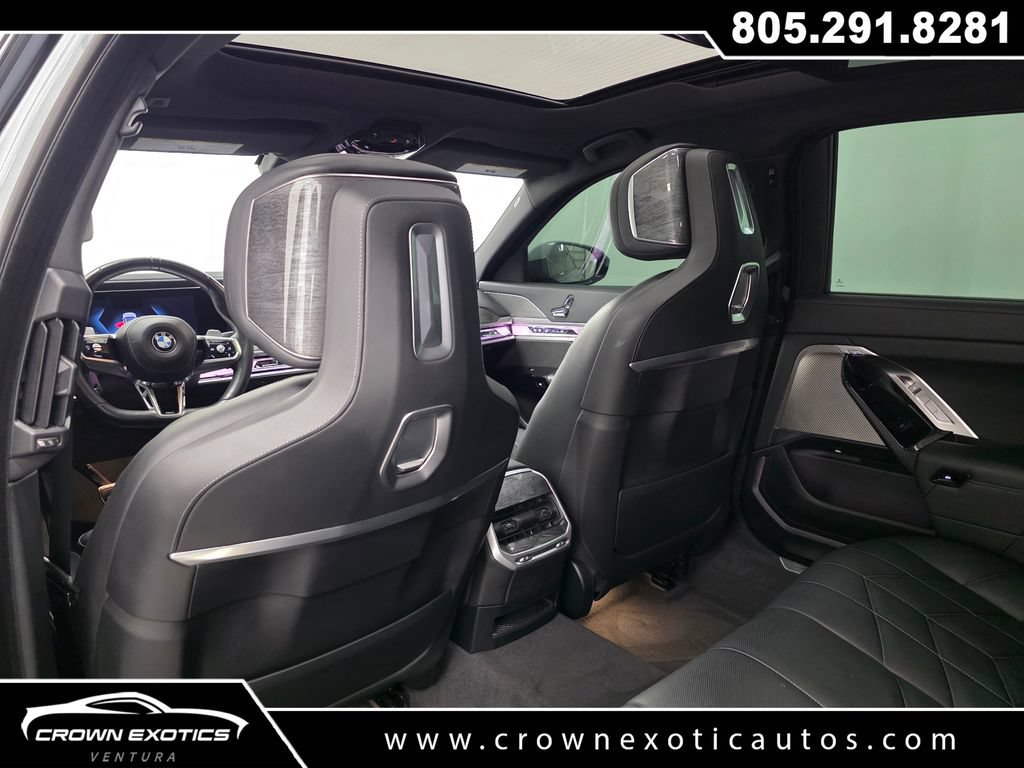 Used 2023 BMW 760i xDrive w/ Executive Package AWD/4WD image 25
