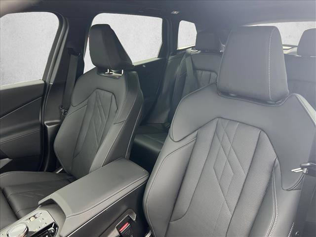 Used 2025 BMW X3 xDrive30i w/ Convenience Package image 16