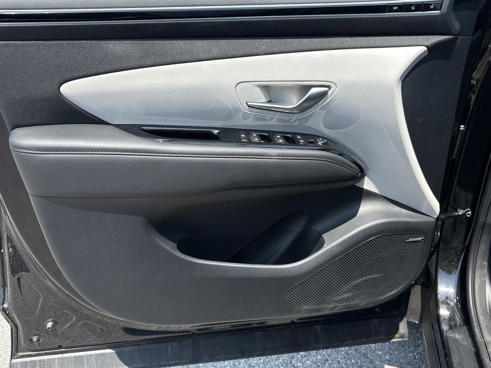 Used 2024 Hyundai Tucson Limited image 17