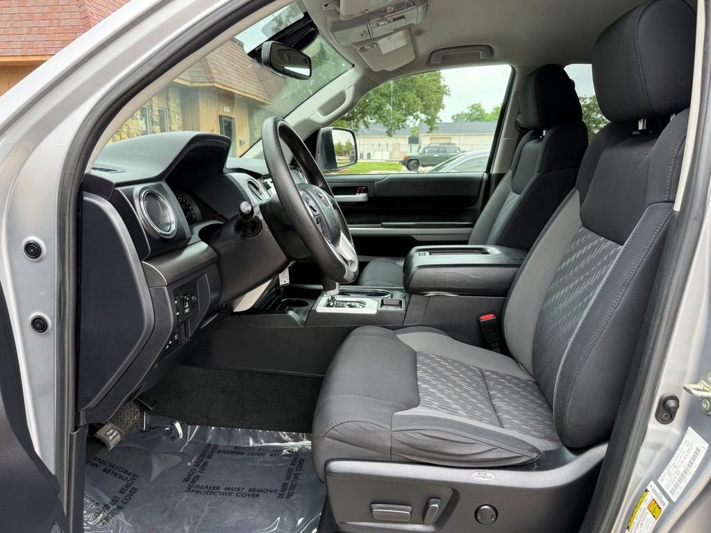 Used 2020 Toyota Tundra SR5 w/ SR5 Upgrade Package AWD/4WD image 9