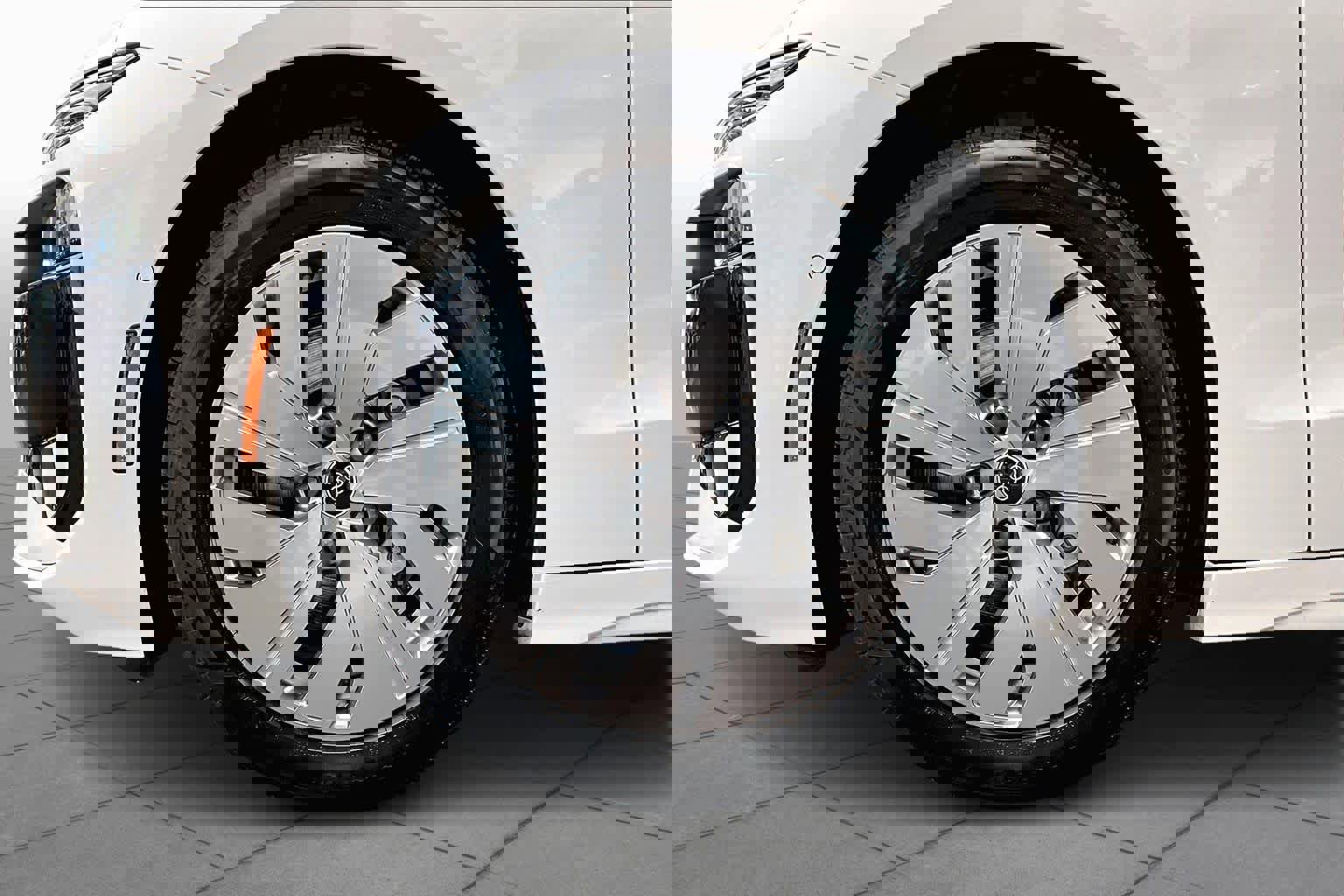 Certified 2025 Audi A6 e-tron Premium w/ Ultra Package image 11