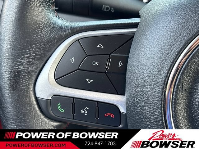 Used 2017 Jeep Renegade Trailhawk AWD/4WD image 18