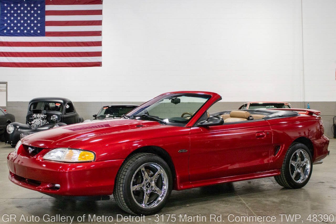 Used 1997 Ford Mustang GT RWD image 1