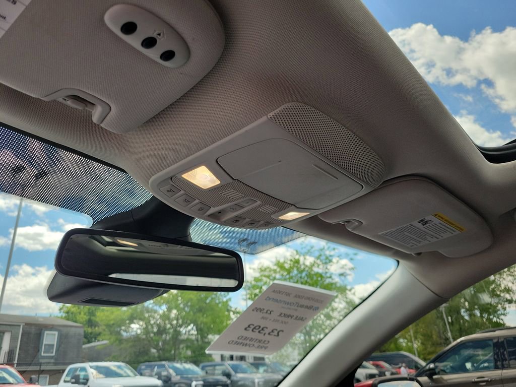 Certified 2020 Ford Edge Titanium AWD/4WD image 29