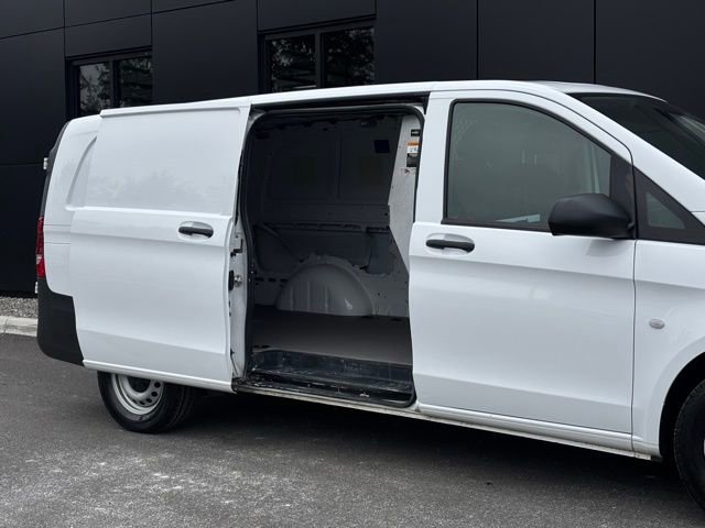 Used 2022 Mercedes-Benz Metris image 38
