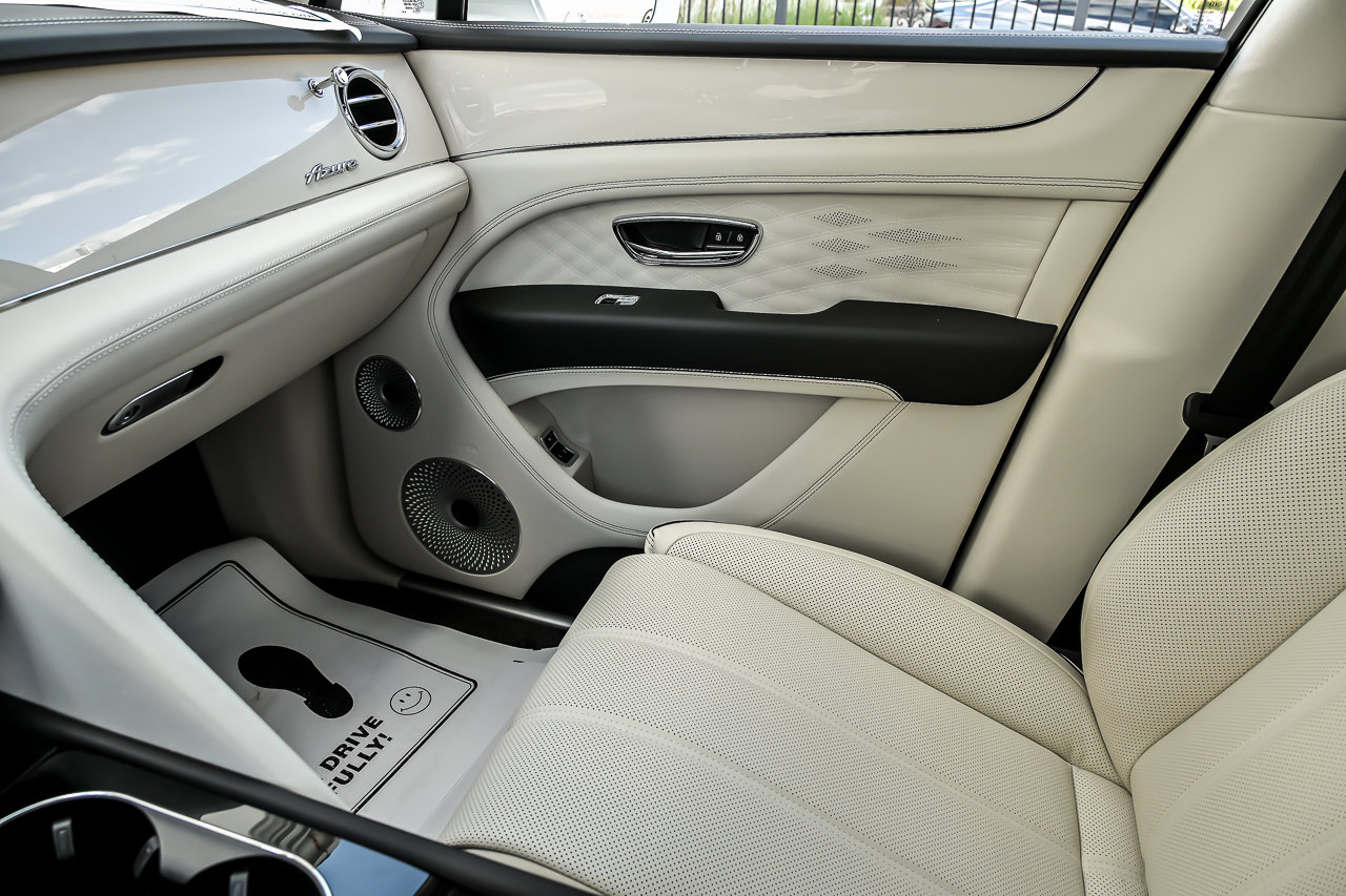 New 2026 Bentley Bentayga AWD/4WD image 42
