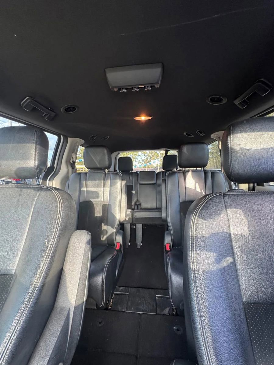 Used 2018 Dodge Grand Caravan SXT image 15