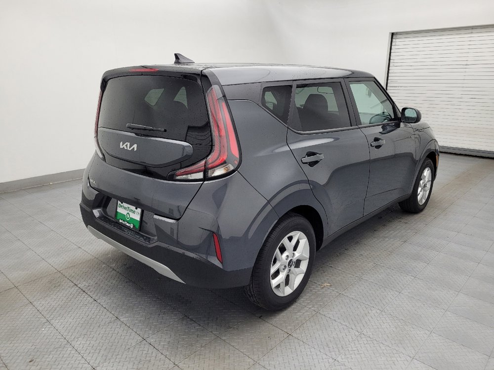 Used 2025 Kia Soul LX w/ LX Technology Package image 9
