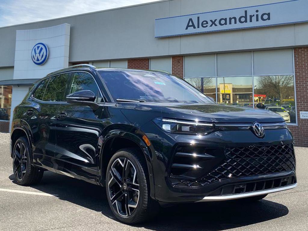 New 2026 Volkswagen Tiguan SEL R-Line AWD/4WD image 1