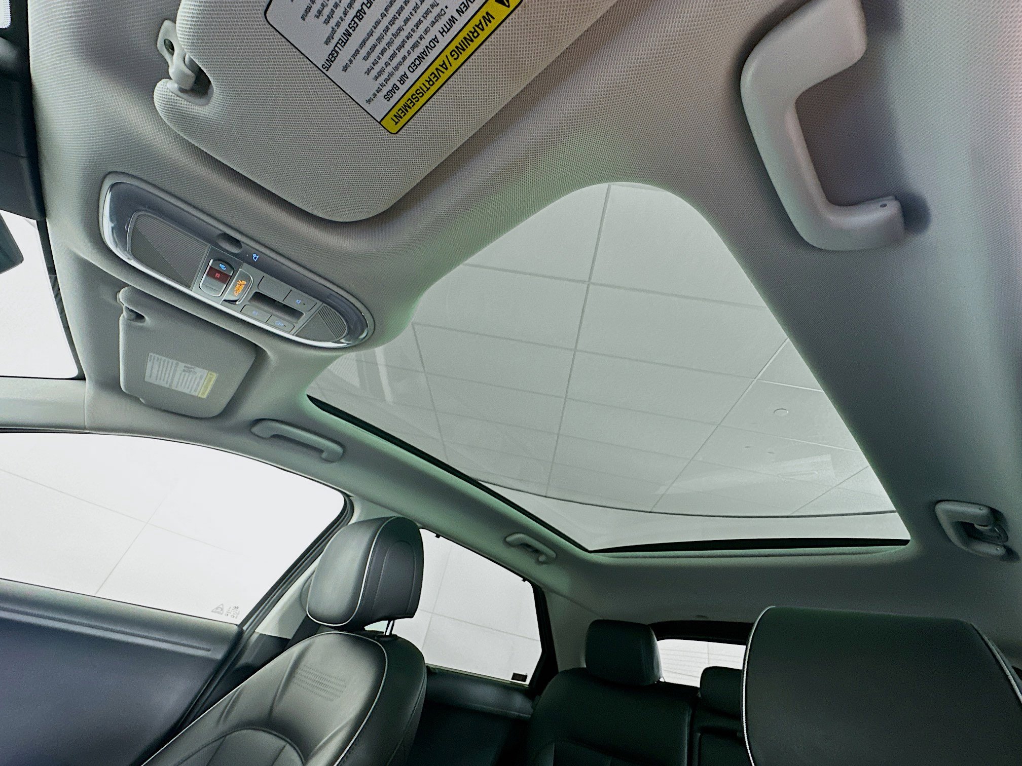 Used 2024 Hyundai Ioniq 5 Limited image 26