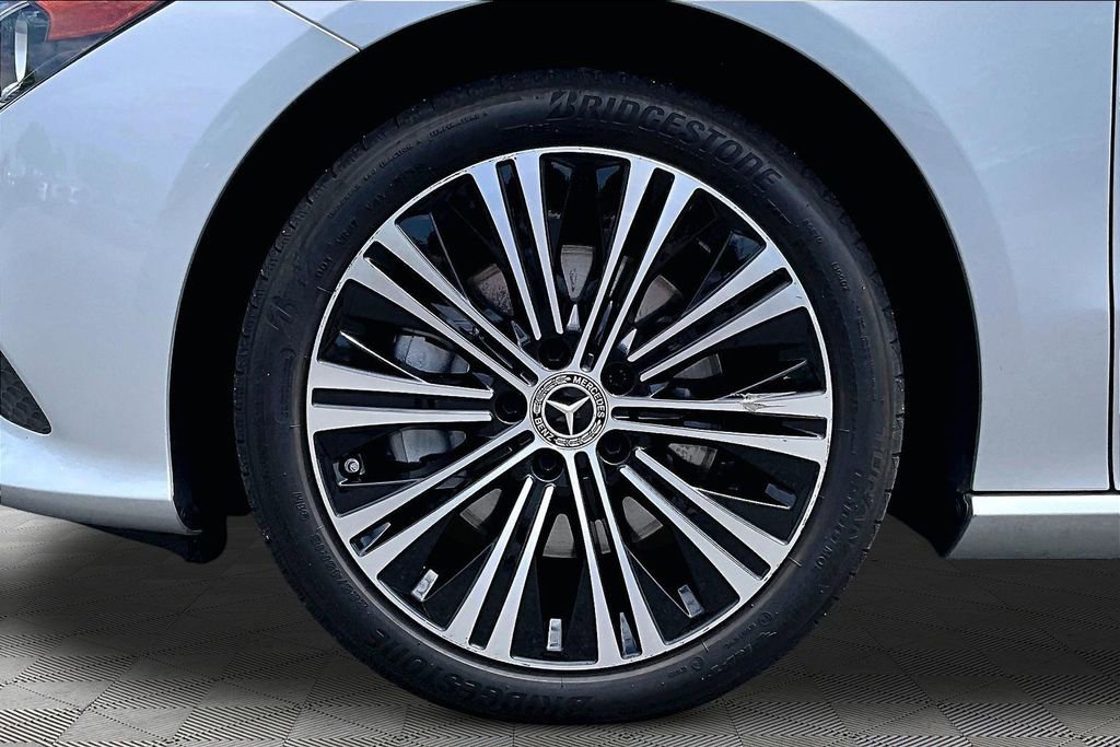 Used 2023 Mercedes-Benz CLA 250 image 22