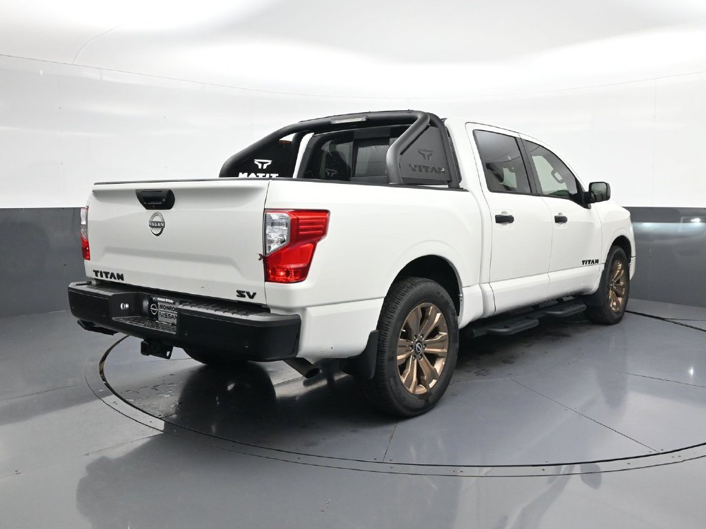 Certified 2024 Nissan Titan SV w/ SV Bronze Edition Package RWD image 10