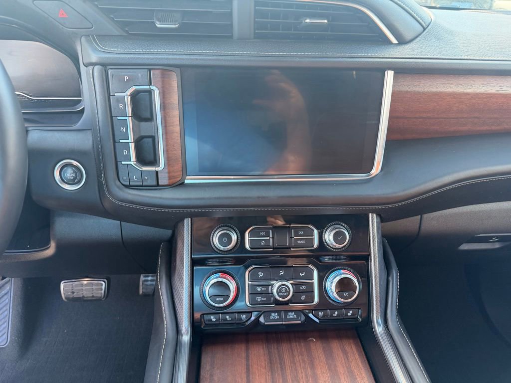 Used 2023 GMC Yukon Denali Ultimate w/ LPO, Floor Liner Package image 15