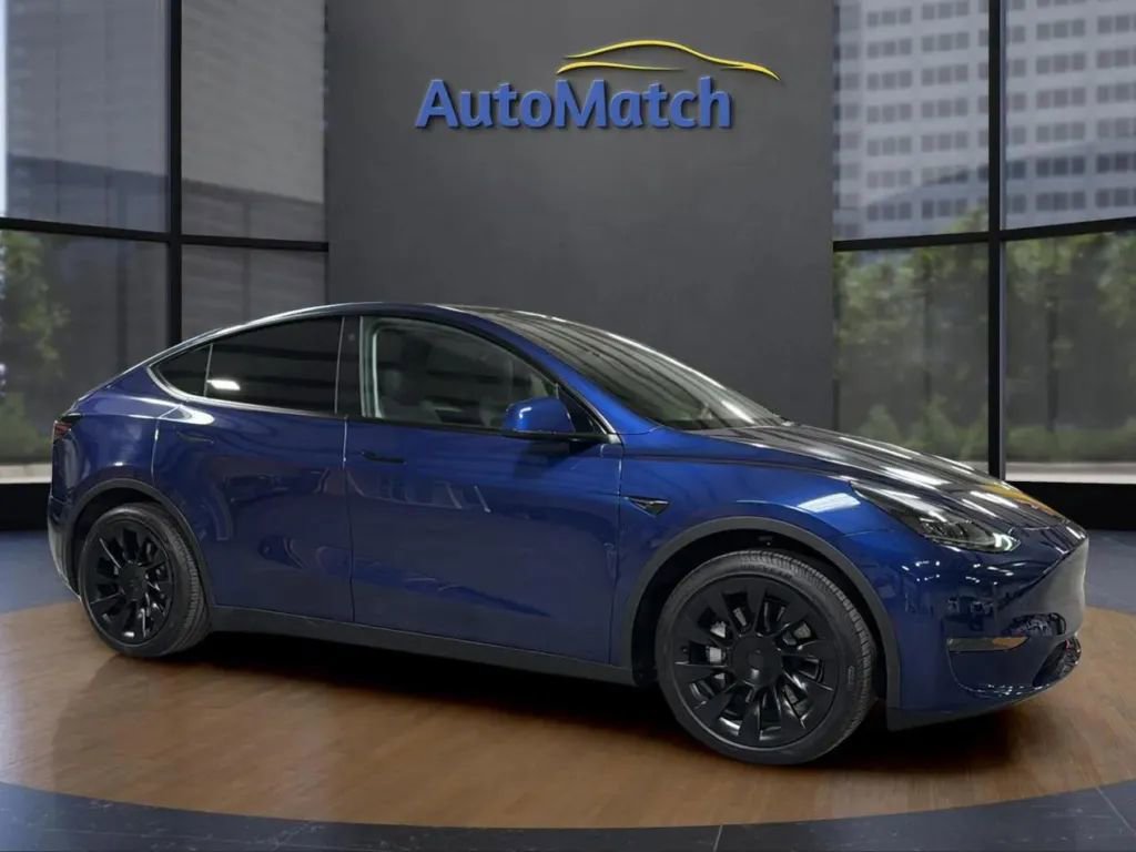 Used 2023 Tesla Model Y Long Range AWD/4WD image 13