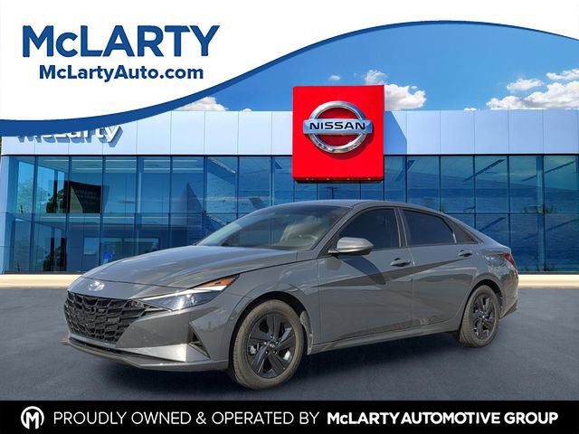 Used 2023 Hyundai Elantra Blue FWD image 1