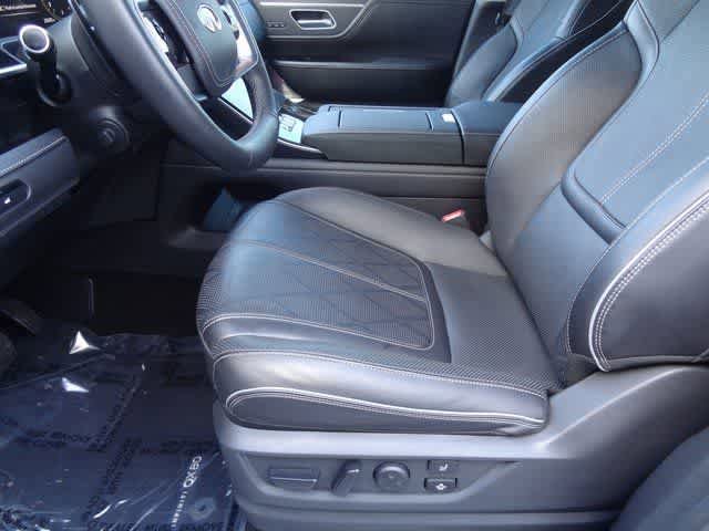Used 2025 INFINITI QX80 Sensory w/ Exterior Package AWD/4WD image 6