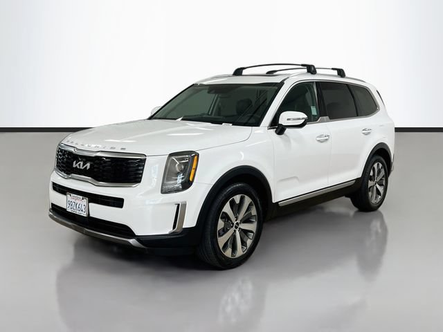 Certified 2022 Kia Telluride S FWD image 3