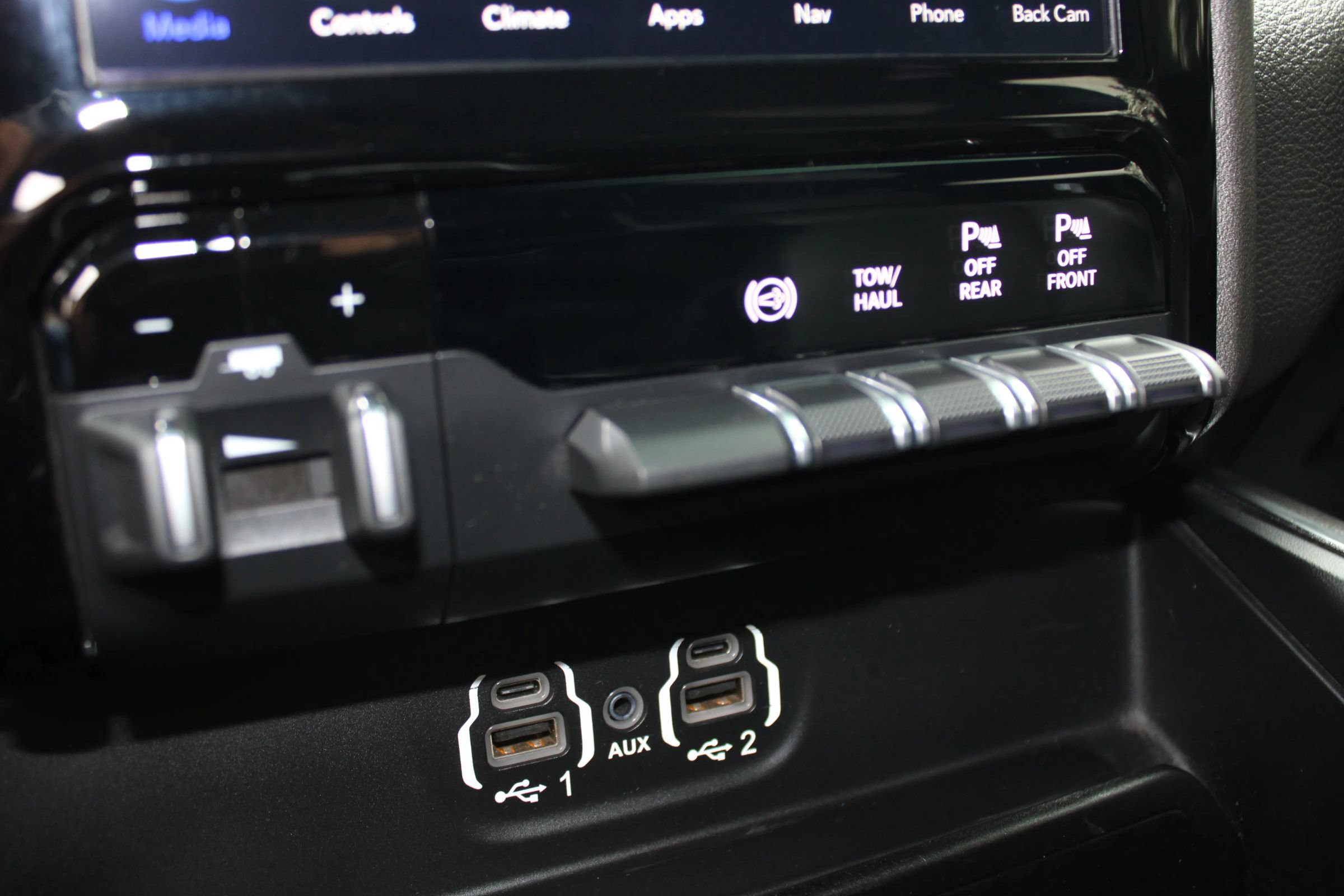 Used 2020 RAM 2500 Laramie AWD/4WD image 14